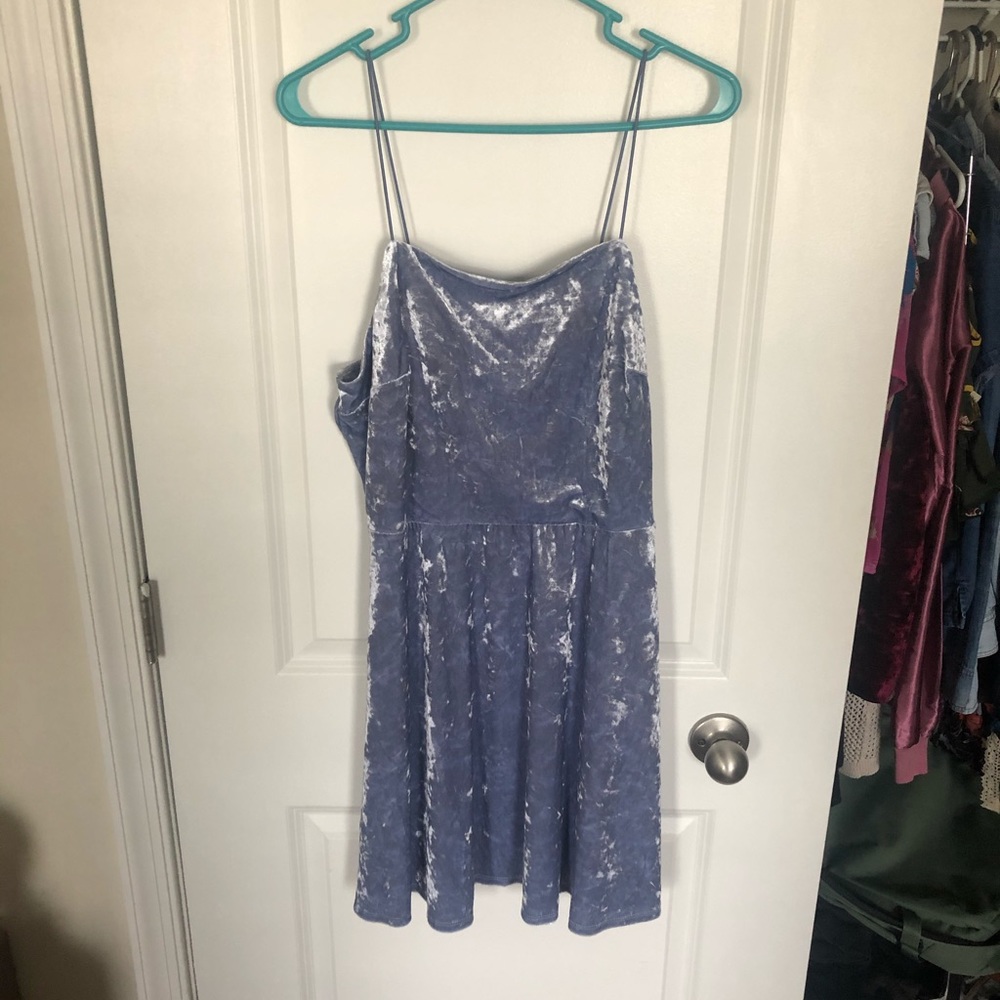 90s inspired dress